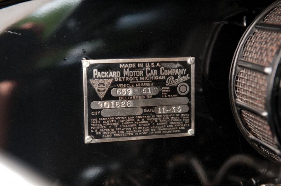  Packard Twelve Convertible Coupe 1933 года  (фото 12 из 57)